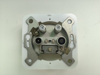 Boîtier de protection mural 4 trous en plastique pour SAT2+SAT1+TV+RF, avec connecteur F-Type en métal moulé sous pression, 5-862 MHz SAT2/SAT1, 125-862 MHz TV, 3.5dB