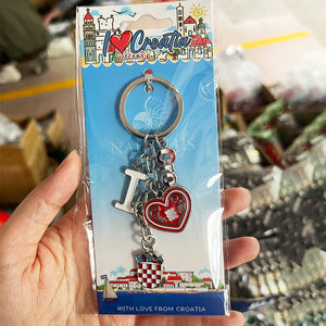 Porte-clés en métal miniature d'<span class=keywords><strong>avion</strong></span> d'aviateur, accessoires de luxe promotionnels personnalisés en gros, porte-clés d'<span class=keywords><strong>avion</strong></span> mignon en 3D - Product Image 3