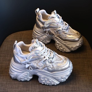 Popolare <span class=keywords><strong>scarpe</strong></span> da papà <span class=keywords><strong>con</strong></span> suola corta e spessa per donne alla moda <span class=keywords><strong>con</strong></span> paillettes Casual <span class=keywords><strong>scarpe</strong></span> <span class=keywords><strong>sportive</strong></span> da donna <span class=keywords><strong>con</strong></span> <span class=keywords><strong>tacco</strong></span> <span class=keywords><strong>alto</strong></span> - Product Image 4