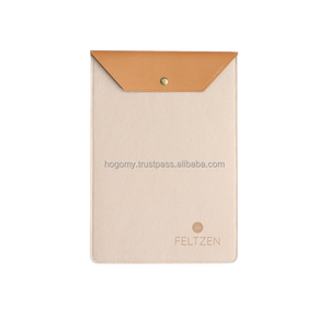 Vente en gros de pochettes pour ordinateur portable en feutre format A4, pochette pour documents, personnalisable, sac pour ordinateur portable à double bouton pour tablette et ordinateur portable - Product Image 3