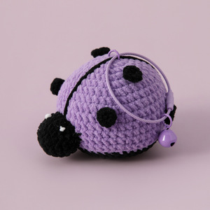 Llavero de mariquita de ganchillo inspirado en el bosque, mariquita de siete puntos, accesorio para mochila infantil, hecho a mano para niñas pequeñas - Product Image 4