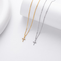 Collier pendentif croix en argent massif 925 plaqué or vermeil