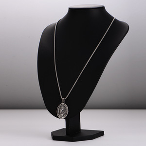 Bijoux religieux, acier inoxydable anti-ternissement, plaqué or 18 carats, pendentif ovale rétro en forme de Jésus, collier - Product Image 5