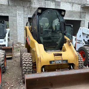 Chargeuse compacte sur pneus Cat 246C d'occasion de haute qualité avec moteur à roulement de pompe - 75 kW, capacité de 3 tonnes - En stock, livraison rapide dans le monde entier - Product Image 4