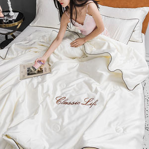 Parures de lit modernes et luxueuses avec un <span class=keywords><strong>travail</strong></span> de tressage élégant, deux couleurs, broderie AB, rembourrage en polyester de qualité - Product Image 3