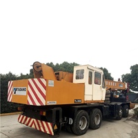 Grue mobile sur camion TADANO TL300E d'occasion de 30 tonnes avec système hydraulique d'origine, flèche complète de 33,5 m pour travaux de levage en construction