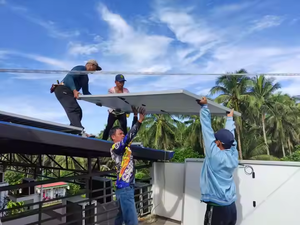 ระบบพลังงานแสงอาทิตย์แบบออฟกริดขนาด 5KW 8KW 10KW พร้อมแบตเตอรี่ตะกั่วกรด รองรับการปรับแต่งตามความต้องการ - Product Image 1
