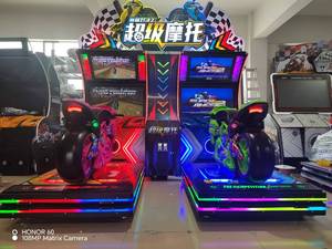 Simulateur de conduite de moto à grande vitesse à pièces avec écran LCD haute définition - Machine de jeu de moto Super Bike - Product Image 3