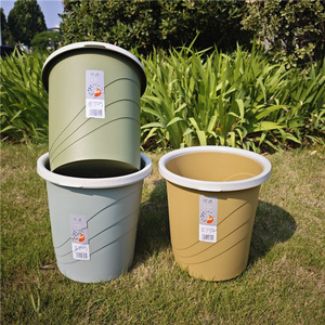 Cubo de Basura de Plástico de 8L, Cilíndrico, con Tapa Abierta, para Interiores y Exteriores - Product Image 4