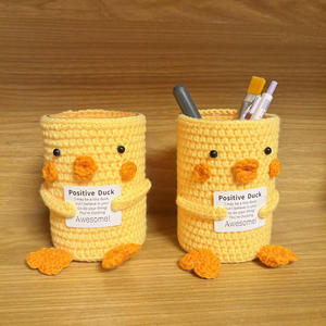 Divertido portalápices <span class=keywords><strong>de</strong></span> ganchillo hecho a mano con forma <span class=keywords><strong>de</strong></span> pato lindo Almacenamiento <span class=keywords><strong>de</strong></span> escritorio <span class=keywords><strong>cesta</strong></span> tejida apoyo emocional regalos positivos para <span class=keywords><strong>Navidad</strong></span> - Product Image 2
