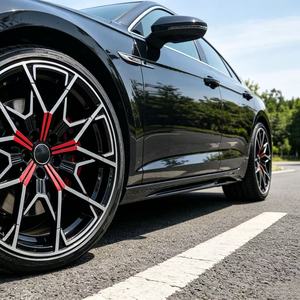 Jantes forgées Hubgraphite noires avec embellissements rouges, pour <span class=keywords><strong>Mercedes</strong></span>-AMG GT Supercar version Performance Légère - Product Image 6