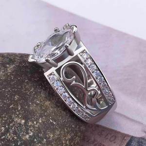 Anello con zirconi marquise in filigrana cava, gioiello creativo da donna per fidanzamento - Product Image 6