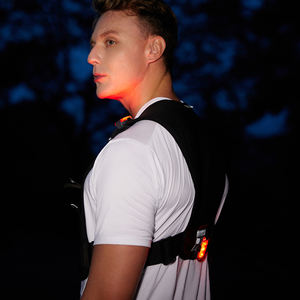 أزياء النايلون UTOBEST ، قابل للتعديل للتنفس مع شرائط عاكسة للركض الليلي - Product Image 2