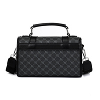 Nouveau Sac Mini Tendance Unisexe en PU Noir avec Rabat, Sac Décontracté pour Homme et Femme, Sac Bandoulière Messager