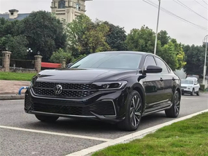 VW <span class=keywords><strong>Passat</strong></span> 330TSI Starlight Edition 2022 d'occasion, presque neuf, berline 4 portes 5 places - Product Image 5