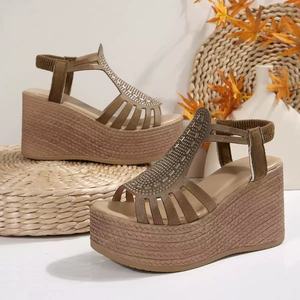 Sandalias de <span class=keywords><strong>cuña</strong></span> baratas al por mayor para <span class=keywords><strong>mujer</strong></span>, sandalias de playa negras, <span class=keywords><strong>zapatos</strong></span> de <span class=keywords><strong>cuña</strong></span> de tacón alto cómodos para verano - Product Image 4