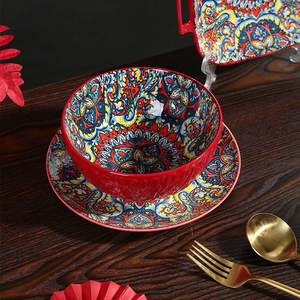 Vaisselle en céramique de bohème rouge foncé noble et élégante ensemble d'assiettes en porcelaine durable pour le dîner de mariage à la maison - Product Image 3