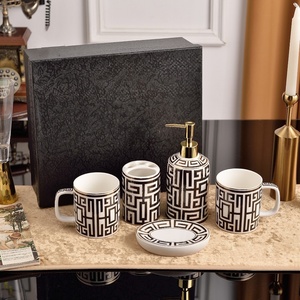 ชุดห้องน้ำเซรามิก 5 ชิ้น ประกอบด้วยขวดโลชั่น แก้วน้ำยาบ้วนปาก ที่วางสบู่ ที่วางแปรงสีฟัน - Product Image 2