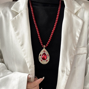 Guohaoshipin Red Crystal Flower Pendant Long Necklace Zinc Alloy Sweater Chain Gift Jewelry - Product Image 3