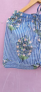 Conjunto de Pijama de Algodón a Rayas Hecho a Mano para Mujer, Estampado Floral, Manga Corta y Pantalones Cortos, Ropa de Dormir, Conjunto de Pijama, Regalo de Navidad - Product Image 5