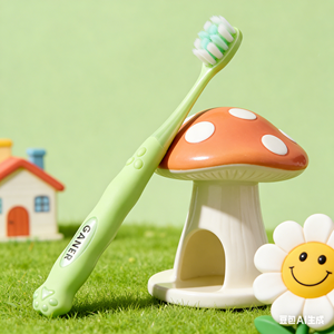 Высококачественная детская мягкая зубная щетка в индивидуальной упаковке, с милым дизайном в виде кошачьей лапки, для детей 3-10 лет, отправка немедленно. - Product Image 1