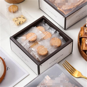 Caja para galletas de cartón cuadrado reciclable con ventana, diseño personalizado para pastelería - Product Image 3