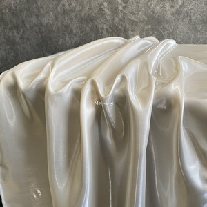 YX581-2 vente chaude tissé Polyester <span class=keywords><strong>blanc</strong></span> Organza <span class=keywords><strong>tissu</strong></span> pour mariée doux mariage brillant Mikado liquide Organza <span class=keywords><strong>tissu</strong></span> - Product Image 6