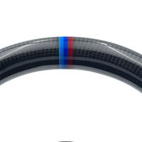 Volant de direction personnalisé en fibre de carbone pour BMW E61 E81 E84 F13 F25 F26 F30 X7 i3 i8 M135i