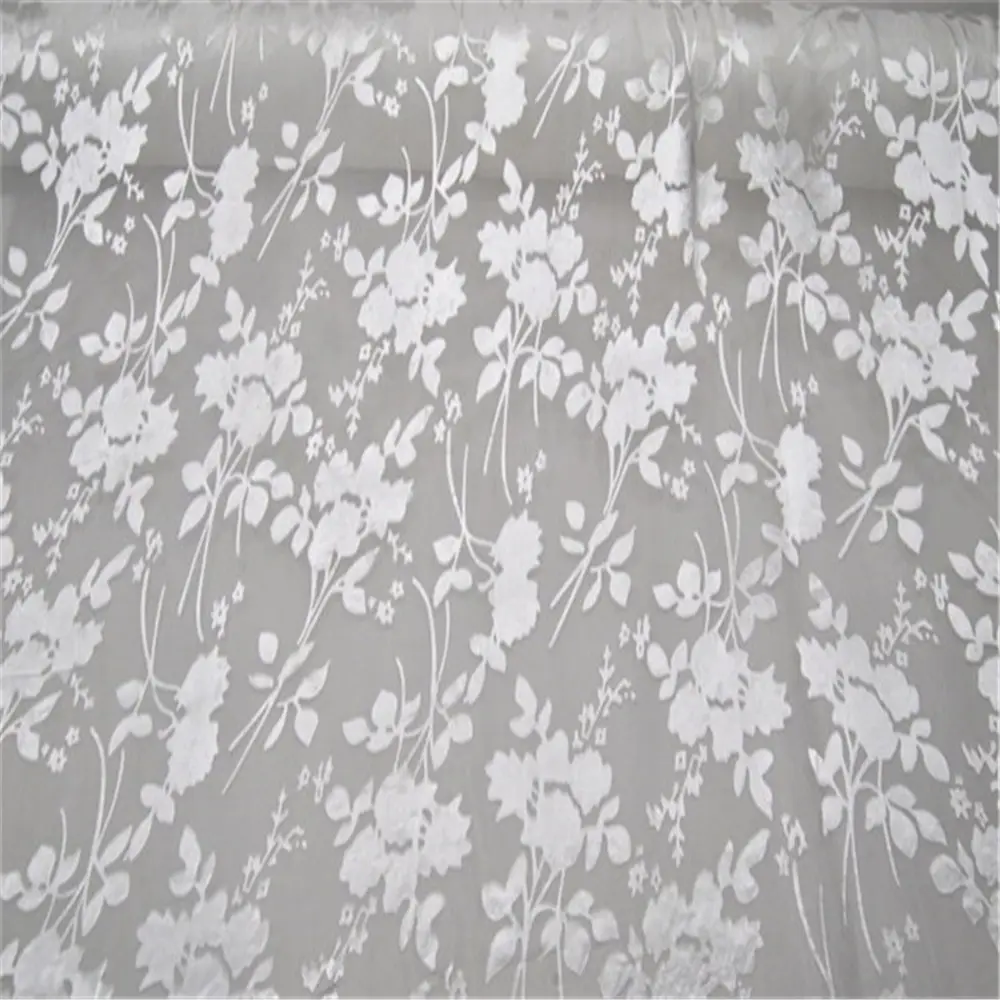 PFD Blanc Couleur Blanchi Bonne Qualité Fleur Soie Burn Out Tissu Floral Design pour Dame Robe D'été Élégante