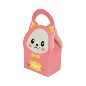 Bella forma di animale giraffa leone regalo caramelle snack imballaggio fondo quadrato bomboniera scatola di caramelle di carta con manico - Product Image 6