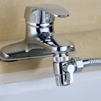 Robinet universel moderne avec aérateur et distributeur d'eau pour raccorder une douchette à un robinet de salle de bain