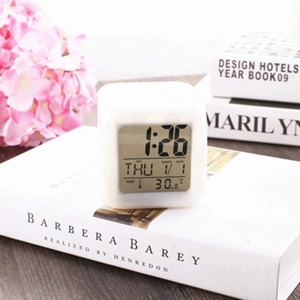 Reloj despertador Digital cuadrado con pantalla <span class=keywords><strong>LCD</strong></span> para uso en el hogar y la Oficina, modo luminoso, a la moda, 7 colores - Product Image 5