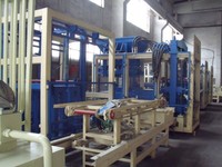 Machine de fabrication de briques de ciment à emboîter Ligne de production efficace avec moteur central et composants PLC