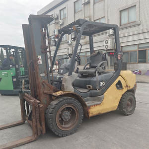 מלגזה דיזל משומשת מדגם קומטסו FD30T-17-C-3, מנוע יפני מקורי, 3 טון, גובה הרמה 4500 מ\\\"מ, דגם 3. - Product Image 4