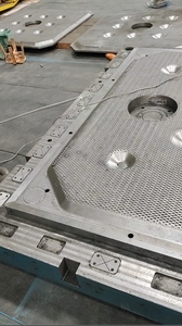Neue BOYAN Marke 2000*2000mm 4100 Tonnen Spritzgussform für Membrankammer-Filterpresse Platte Heißkanalsystem PP PE PVC - Product Image 5