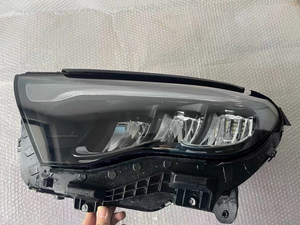 Los Faros Delanteros Originales para el Nuevo <span class=keywords><strong>Mercedes</strong></span> Benz E300W214 Son de <span class=keywords><strong>Segunda</strong></span> <span class=keywords><strong>Mano</strong></span> y Sin Reparar - Product Image 2