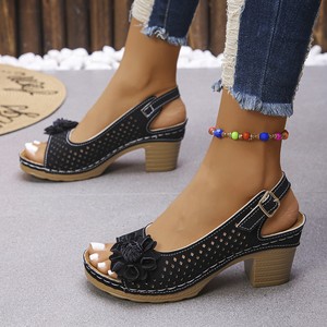 Sandali Donna Estivi 2025 Nuovi con Tacco Alto e Largo, Modello Europeo Americano alla Moda, con Cinturino Spesso e Fibbia, per Esterni - Product Image 5