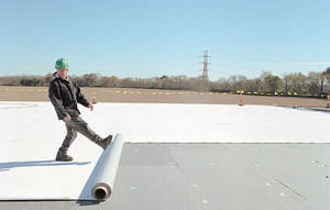 防水用の高い物理的および化学的耐食性を備えた最新のTPOシート高強度屋外プラスチック - Product Image 4