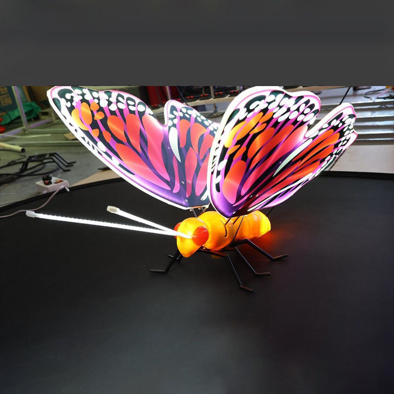 Papillon dynamique/74CM * 60CM