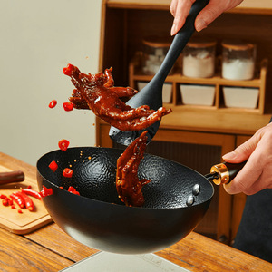 Mini Iron Wok With Non Stick Surface For Stir Fry Cooking 32 Cm Size - Product Image 3
