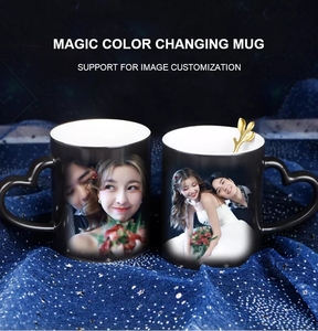 Vente en gros de tasses à café magiques changeant de couleur sensibles à la chaleur de 11 oz avec poignée en forme de cœur, <span class=keywords><strong>tasse</strong></span> en céramique vierge pour sublimation, personnalisable avec <span class=keywords><strong>photo</strong></span> - Product Image 4