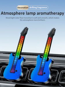 Ambientador de coche con forma de guitarra fresca recién lanzado Material plástico con luz de ambiente Agradable fragancia de salida de aire - Product Image 5