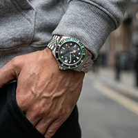 Jam Tangan Hip Hop Baru Bertabur Rhinestone Kuarsa, Baja Anti Karat, Angka Romawi, Bezel Berlian Emas 18K, Jam Tangan Elite