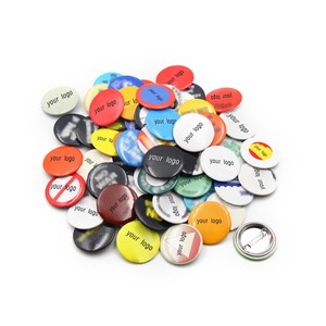 2026 nuovo personaggio Anime giapponese spilla distintivi personalizzati affascinanti distintivi lenticolari pulsante di movimento Anime argento placcato duro - Product Image 2