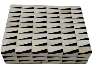 Boîte de rangement décorative en résine antique faite à la main, artisanat en incrustation d'os indien pour bijoux, boîte à bijoux en résine, fabricant de cadeaux - Product Image 1