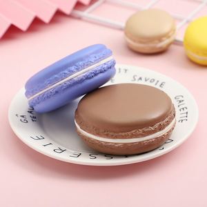 Maquette de <span class=keywords><strong>macaron</strong></span> réaliste en plastique pour présentation de desserts français - Product Image 1