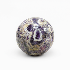 Esfera de Amatista: Transforma tu Espacio y tu Mente, 4 pulgadas de diámetro y 1550 g - Product Image 2
