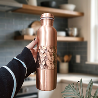 Bouteille d'eau en cuivre avec motif hexagonal, design traditionnel, vaisselle de voyage portable