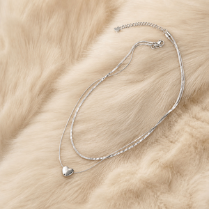 Collier pendentif cœur en acier inoxydable double couche avec chaîne serpent, style minimaliste pour femme, vente en gros OEM/ODM - Product Image 3