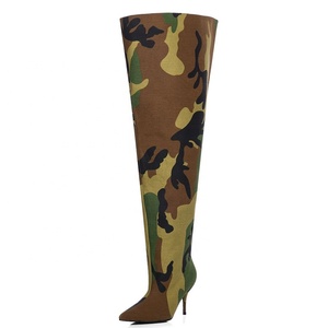 Botas Altas de Mezclilla Ligera Súper Anchas para Mujer, con Punta Puntiaguda, Estilo Stiletto, Camuflaje, Tacón Alto - Product Image 5